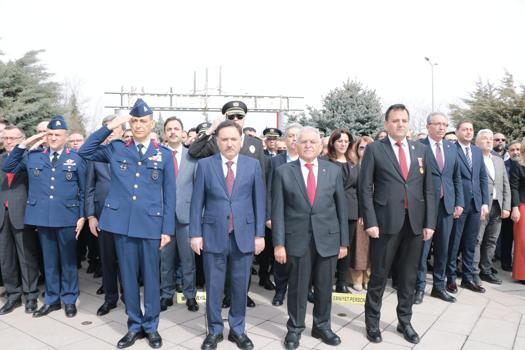 Çanakkale Deniz Zaferi'nin 111'inci yıl dönümünde şehitler anıldı