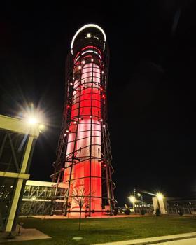 İstanbul - Sabiha Gökçen Havalimanı kulesi kırmızı beyaza büründü