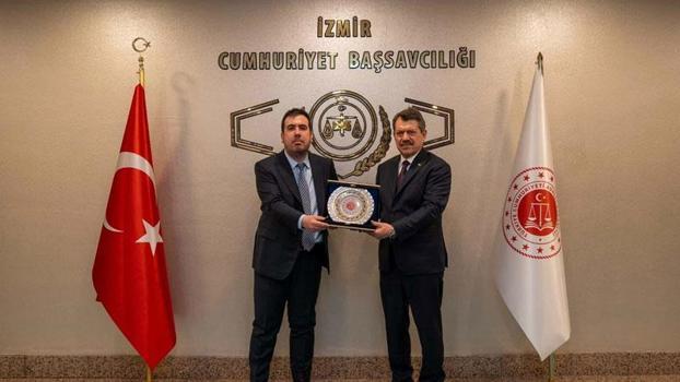 Adalet Bakan Yardımcısı Tuncay'dan İzmir Adliyesi'ne ziyaret