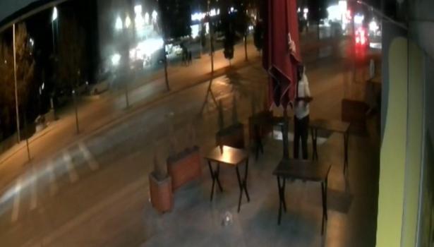 Akrabasının kendisine devretmediği iş yerini kurşunlattı; 3 tutuklama