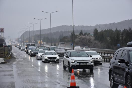 'Kilit kavşak' Kırıkkale'de, bayram yoğunluğu başladı