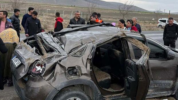 Konya'da otomobil takla attı: 1 ölü, 1 yaralı