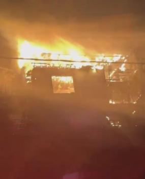 İstanbul - Sarıyer'de 2 gecekondu alev alev yandı; 4 yaralı