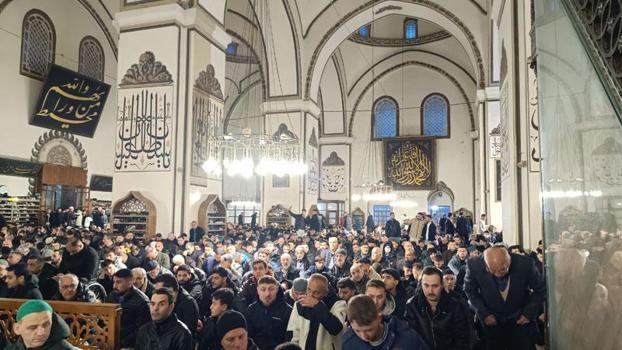 Bursa'da, bayram namazı 626 yıllık Ulu Cami'de kılındı
