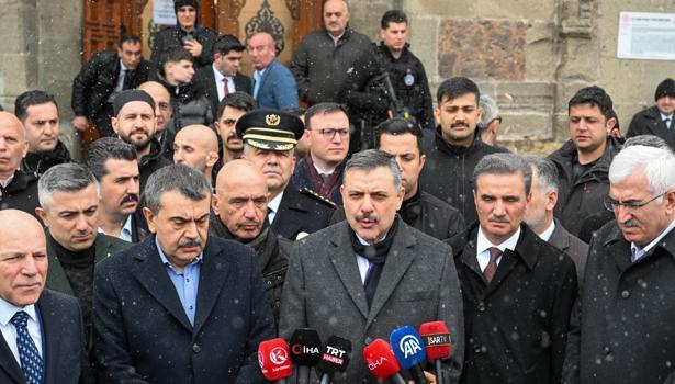 İçişleri Bakanı Çiftçi ile Milli Eğitim Bakanı Tekin, bayramı Erzurum'da karşıladı