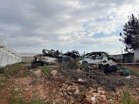 Antalya'da konteynerde yangın; 5'i çocuk 6 ölü (2)