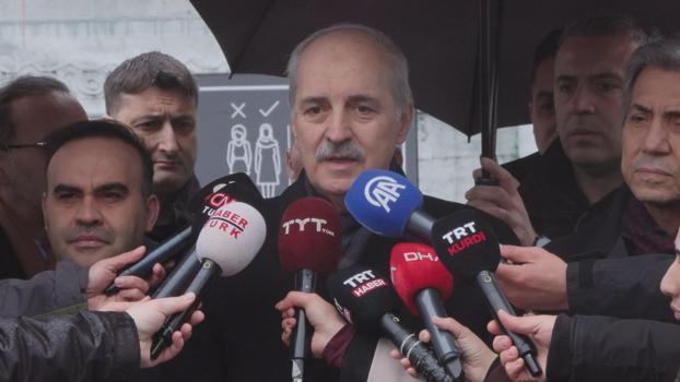 İstanbul- Numan Kurtulmuş bayram namazını Ayasofya Camii'nde kıldı