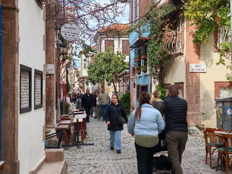 Ayvalık'ta bayram yoğunluğu