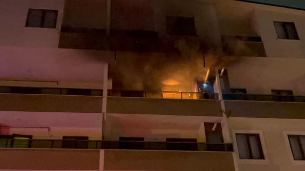 Bursa'da 5 katlı binada çıkan yangın söndürüldü
