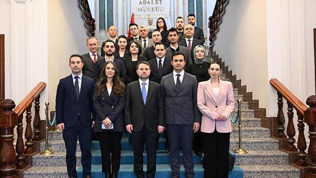 Bakan Gürlek, yargı muhabirleriyle bayramlaştı