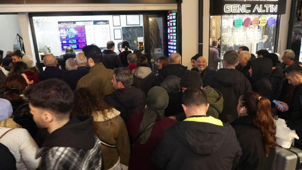 İstanbul – Altın fiyatlarındaki düşüş Kapalıçarşı'da yoğunluk oluşturdu