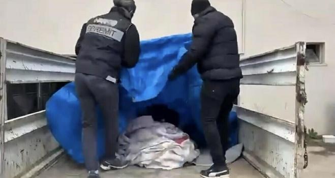 Balıkesir'de 42 bin 600 adet sentetik ecza hapı ele geçirildi