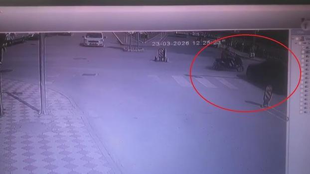 Amasya’da otomobilin çarptığı motosiklet sürücüsü yaralandı; kaza anı kamerada
