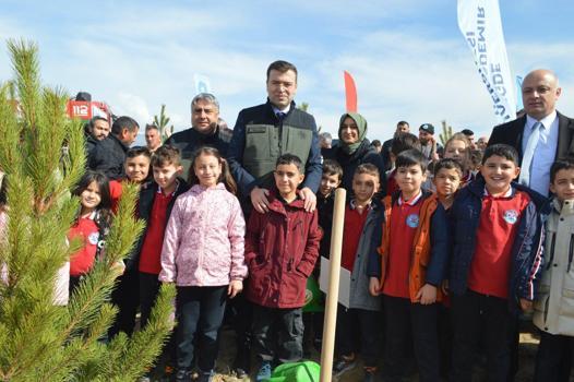 Niğde’de fidanlar toprakla buluşturuldu