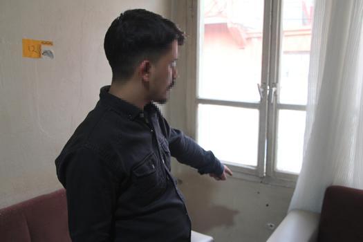 Silikon maskeli saldırganlar zorla girdikleri evde kurşun yağdırdı: Anne ve oğlu yaralandı