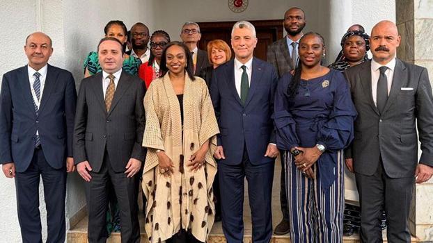 Bakan Bolat, Nijeryalı mevkidaşı Oduwole ile bir araya geldi