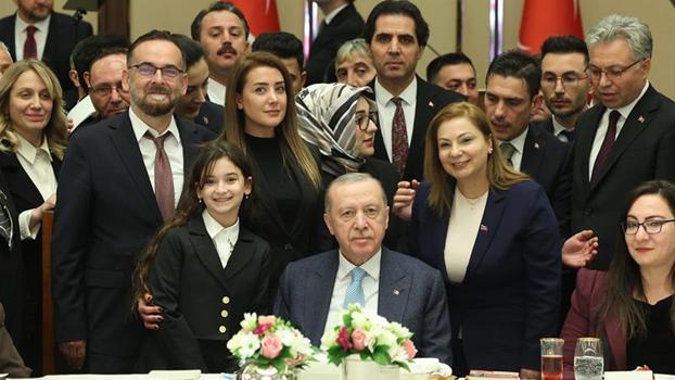 Dünya matematik şampiyonu Lina, Cumhurbaşkanı Erdoğan'dan 23 Nisan’da koltuğuna oturmayı istemiş