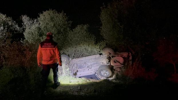 Bursa'da alkollü sürücünün kullandığı otomobil, zeytinliğe uçtu