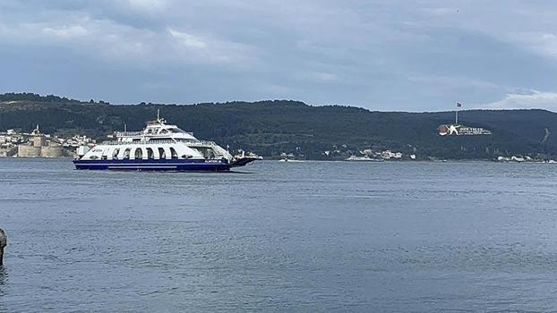 Bozcaada ve Gökçeada feribot seferlerine fırtına engeli