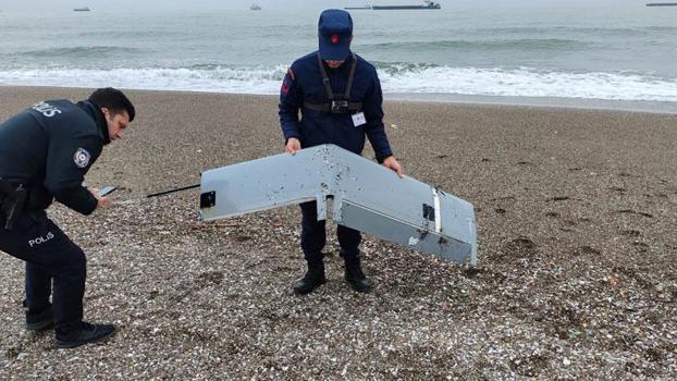 Sakarya'da deniz kıyısında insansız hava aracı parçaları bulundu