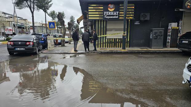 Bismil’de kuyumcu dükkanında çarşaflı soygun girişimi; iş yeri sahibini vurup kaçtılar