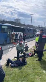 İstanbul- Bağcılar'da 4 cezaevi sevk aracı kaza yaptı; 6 jandarma yaralandı -1