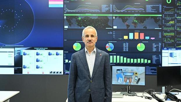 Bakan Uraloğlu: Çevrim içi medyada geçirilen haftalık süre 41 saat 37 dakikaya ulaştı