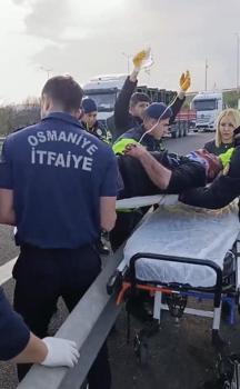 Osmaniye’de devrilen kamyonun sürücüsü yaralandı