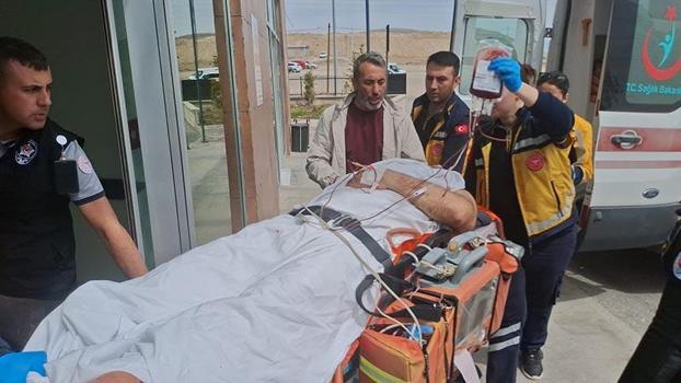 Boşanma aşamasındaki eşini bıçaklayıp, intihar girişiminde bulundu