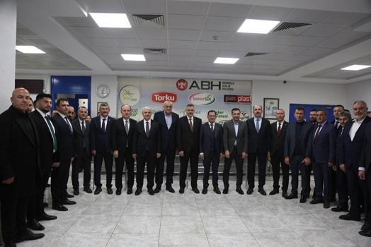 Bakan Çiftçi, Çumra Şeker Fabrikası'nı ziyaret etti