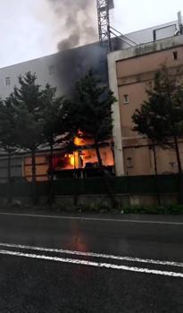 Arnavutköy’de fabrikada çıkan yangın söndürüldü