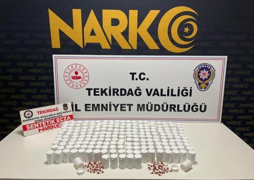 Tekirdağ'da 'torbacı' operasyonunda 11 bin hap ele geçirildi; 5 tutuklama