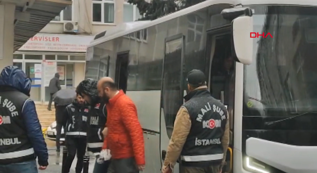 Uşak Belediyesi'ne yönelik 'rüşvet' soruşturmasında gözaltına alınanlar sağlık kontrolünden geçirildi