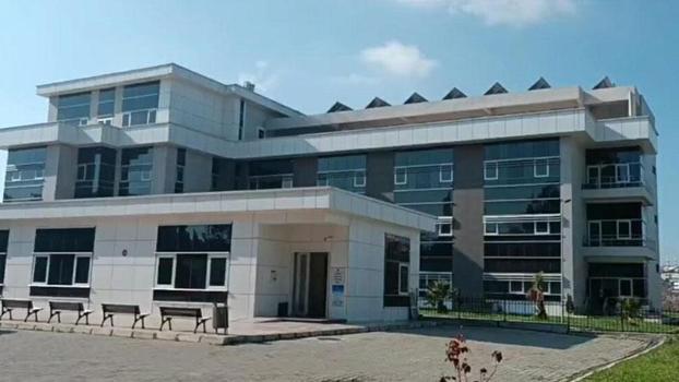 İzmir'de kayalıkların arasında bebek cesedi bulundu