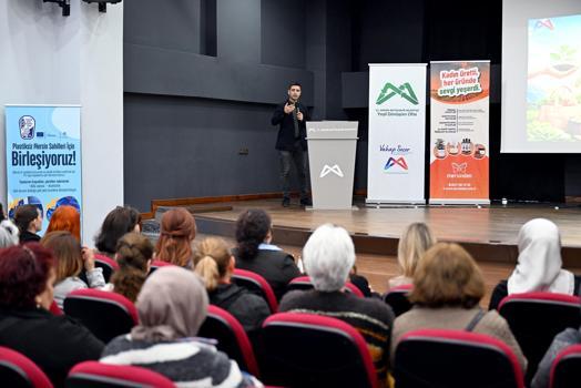 Mersin’de tekstil atıkları yeniden dönüştürülüyor