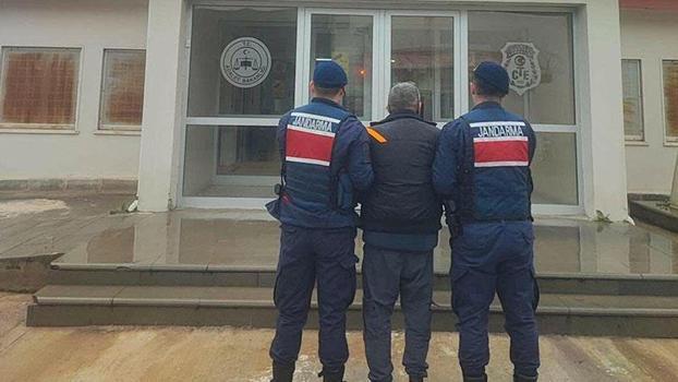Kuşadası'nda 22 yıl 9 ay hapis cezasıyla aranan hükümlü yakalandı