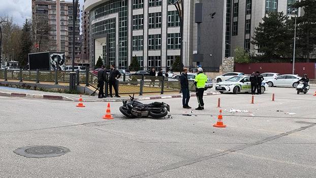 Otomobil ile motosiklet çarpıştı: 2 ağır yaralı