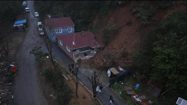 İstanbul - Beykoz’da toprak kayması sonucu tek katlı evde hasar oluştu
