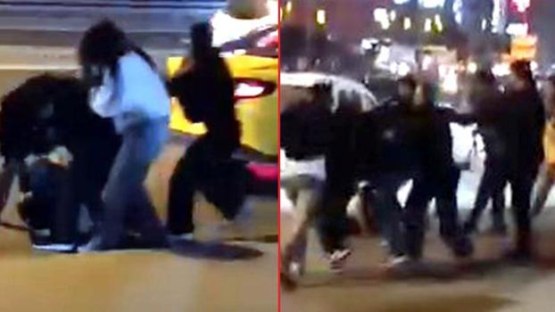 Esenyurt'ta sokak ortasında 'laf atma' kavgası kamerada