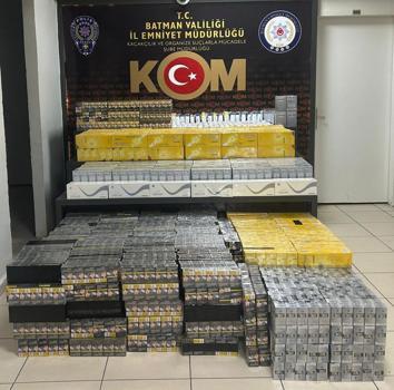 Batman’da market aracında kaçak sigara ele geçirildi