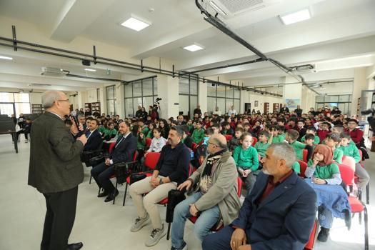 Büyükşehir Belediyesi ‘Yazar-Okur Buluşmaları’ etkinliği düzenledi