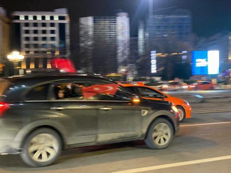 A Milli Takım'ın Dünya Kupası’na katılması Kızılay’da kutlandı