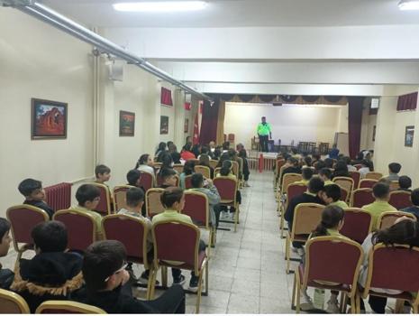 Bor’da öğrencilere güvenlik ve bilinçlendirme eğitimi