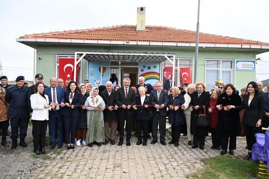 Türk Kadınlar Birliği’nce, Enez’de yenilenen ana sınıfı açıldı