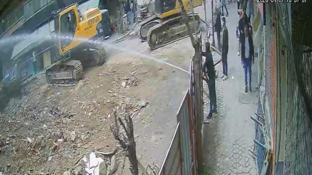 Zeytinburnu'nda inşaattan beton parçası düştü; 6 yaşındaki çocuk öldü