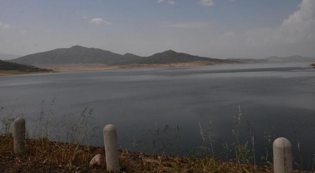 Yağışlar Tahtaköprü Barajı’nı doldurdu; Hicaz demir yolu yeniden su altında kaldı