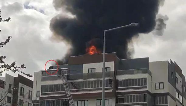 8 katlı apartmandaki yangında mahsur kalan 2 kişi kurtarıldı; o anlar kamerada
