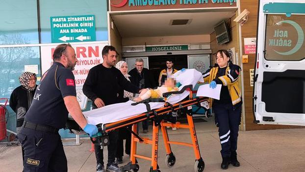 Çaydanlıktaki kaynar su 9 aylık bebeğin üzerine döküldü