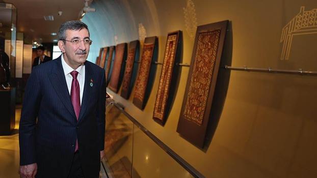 Cumhurbaşkanı Yardımcısı Yılmaz’dan Azerbaycan Ulusal Halı Müzesi'ne ziyaret