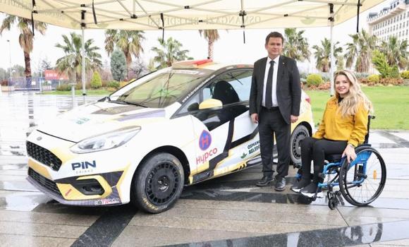 Türkiye'nin ilk engelli kadın pilotundan şampiyona öncesi Başkan Aydın’a ziyaret